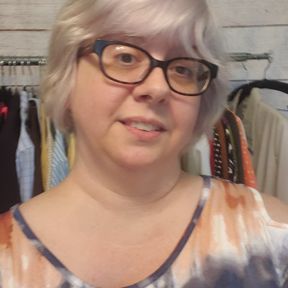 Meet your Posher, Debbie